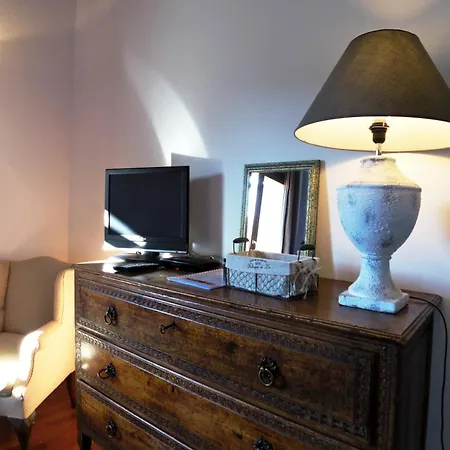 Locanda Castel De Britti * سان لاتْسارو دي سافين