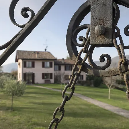 Locanda Castel De Britti منزل ريفي