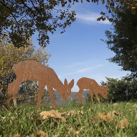 Locanda Castel De Britti * سان لاتْسارو دي سافين