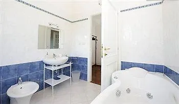 Locanda Castel De Britti Kır Evi