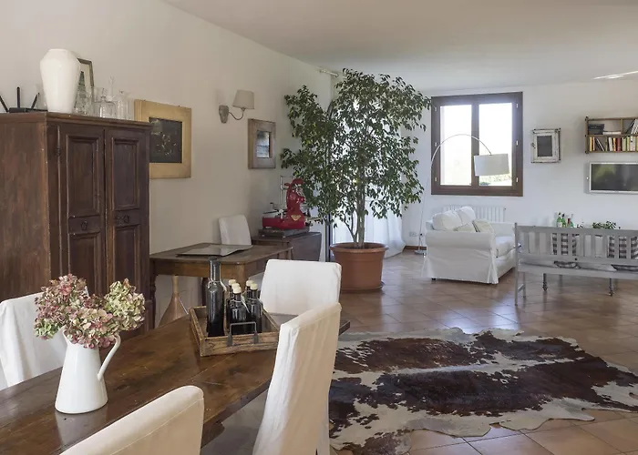 Locanda Castel De Britti Kır Evi *